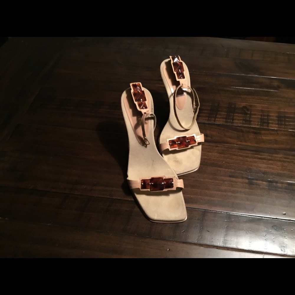 Ankle strap sandal embellish with attractive